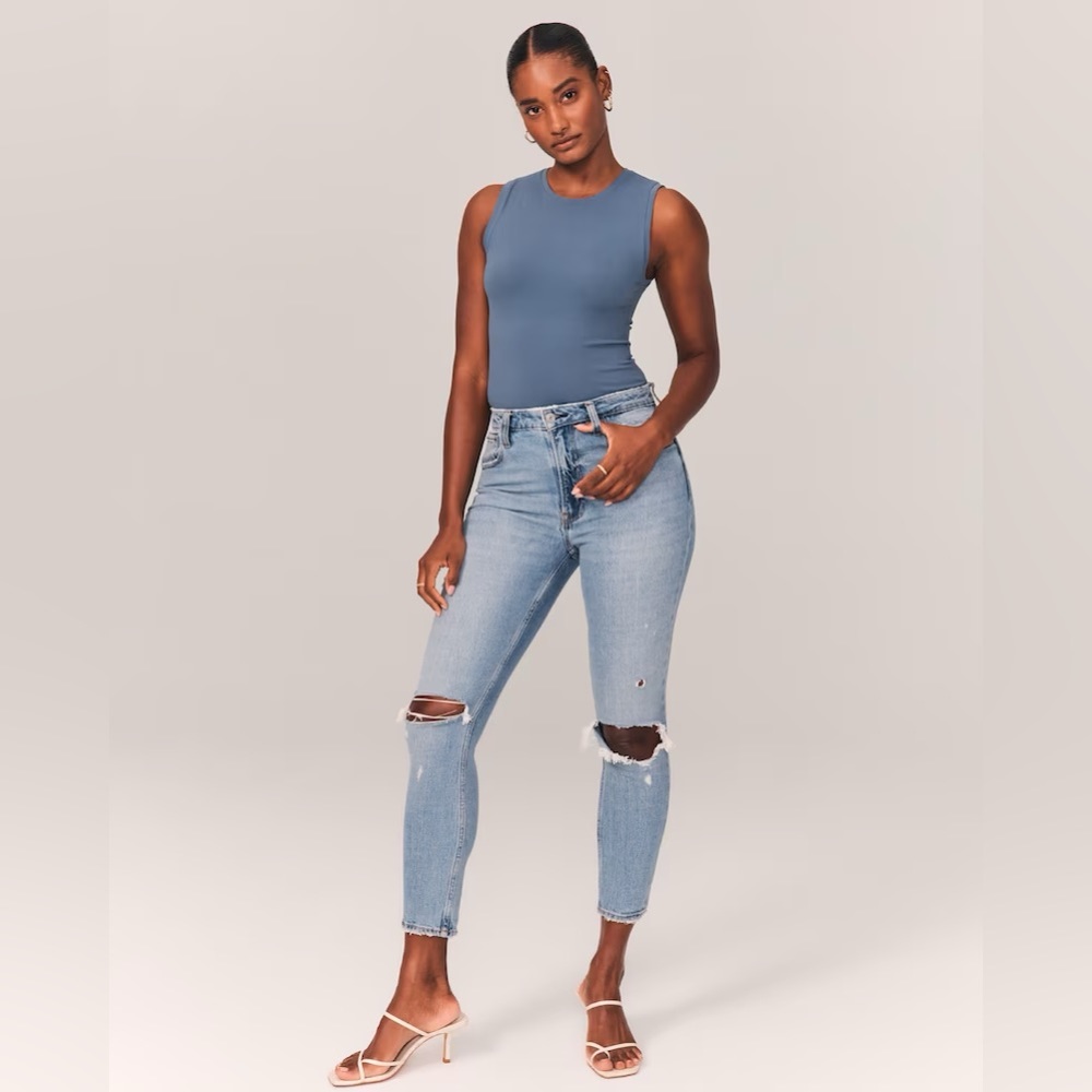 Abercrombie & Fitch Curve Love High Rise Skinny Jean